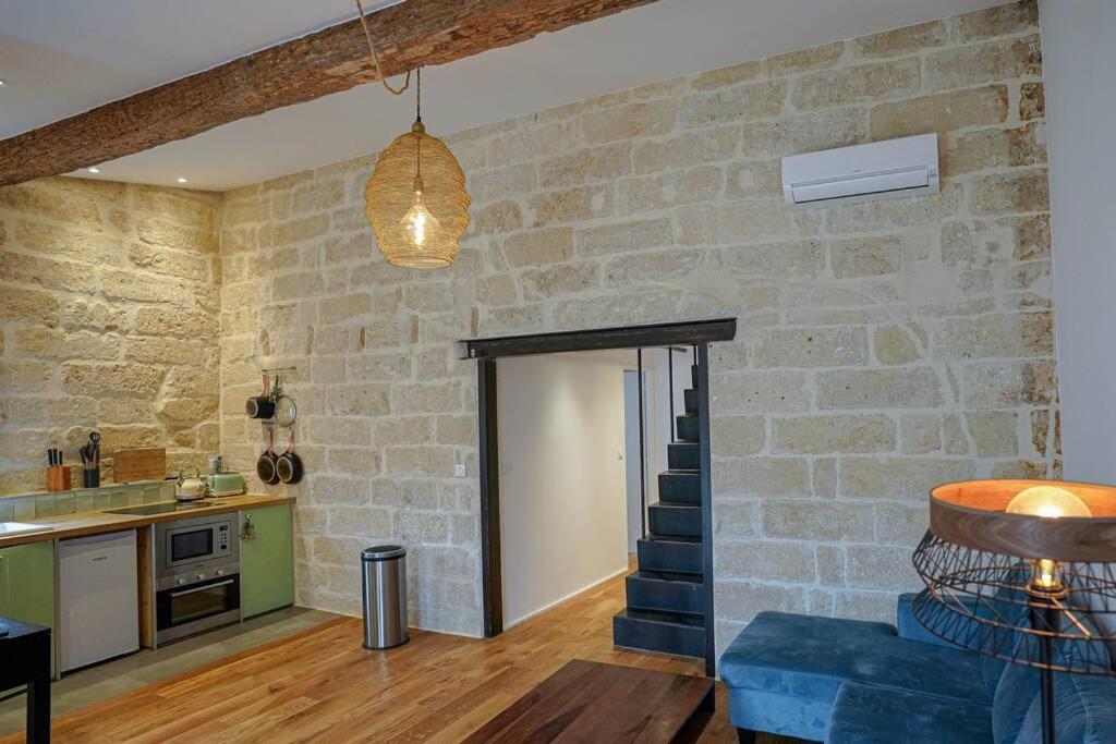 Le Petit Corum - Hh Montpellier Bagian luar foto
